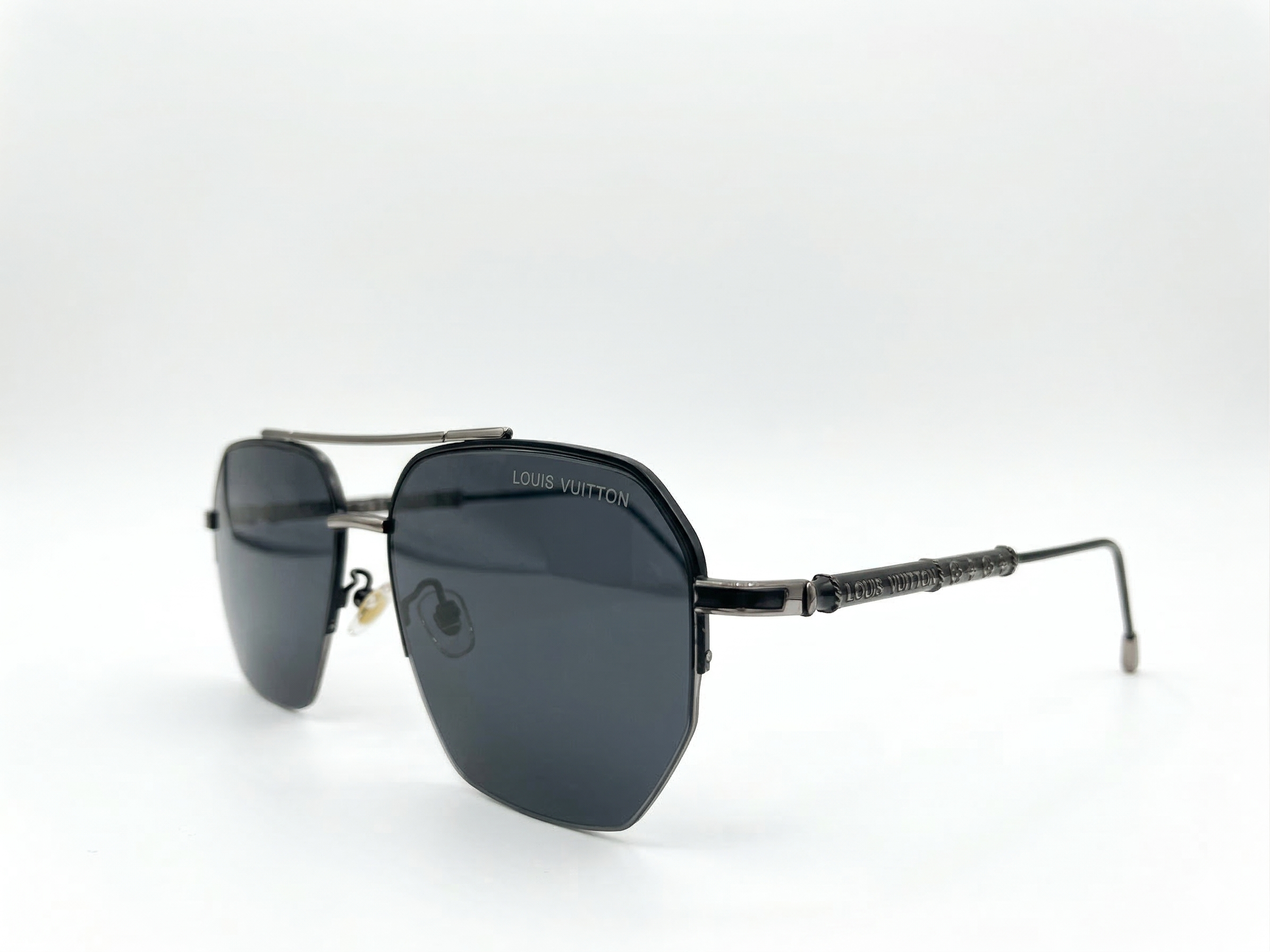 Louis Vuitton - Black Angular Sunglasses M - 1018